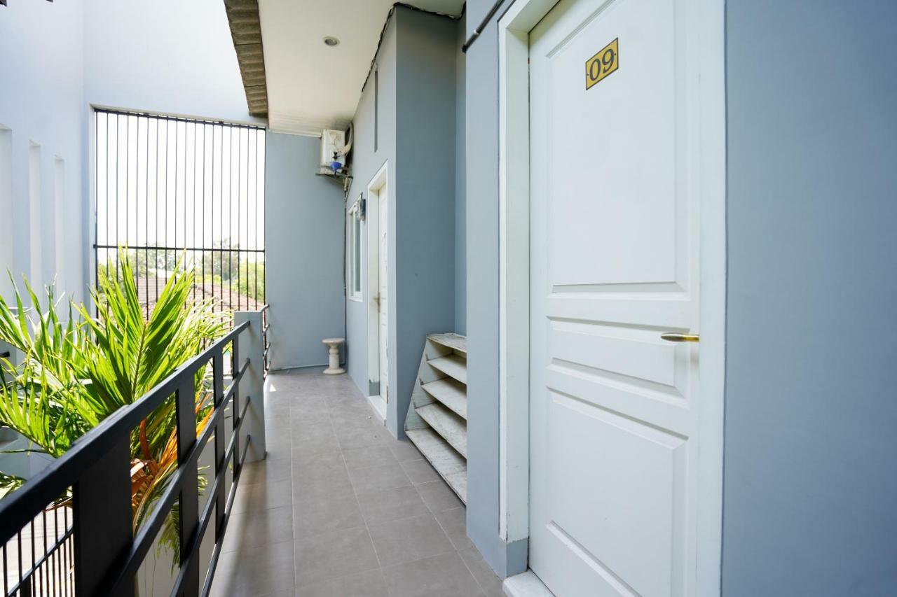 Oyo 1316 Mentari Family Homestay Проболинго Екстериор снимка