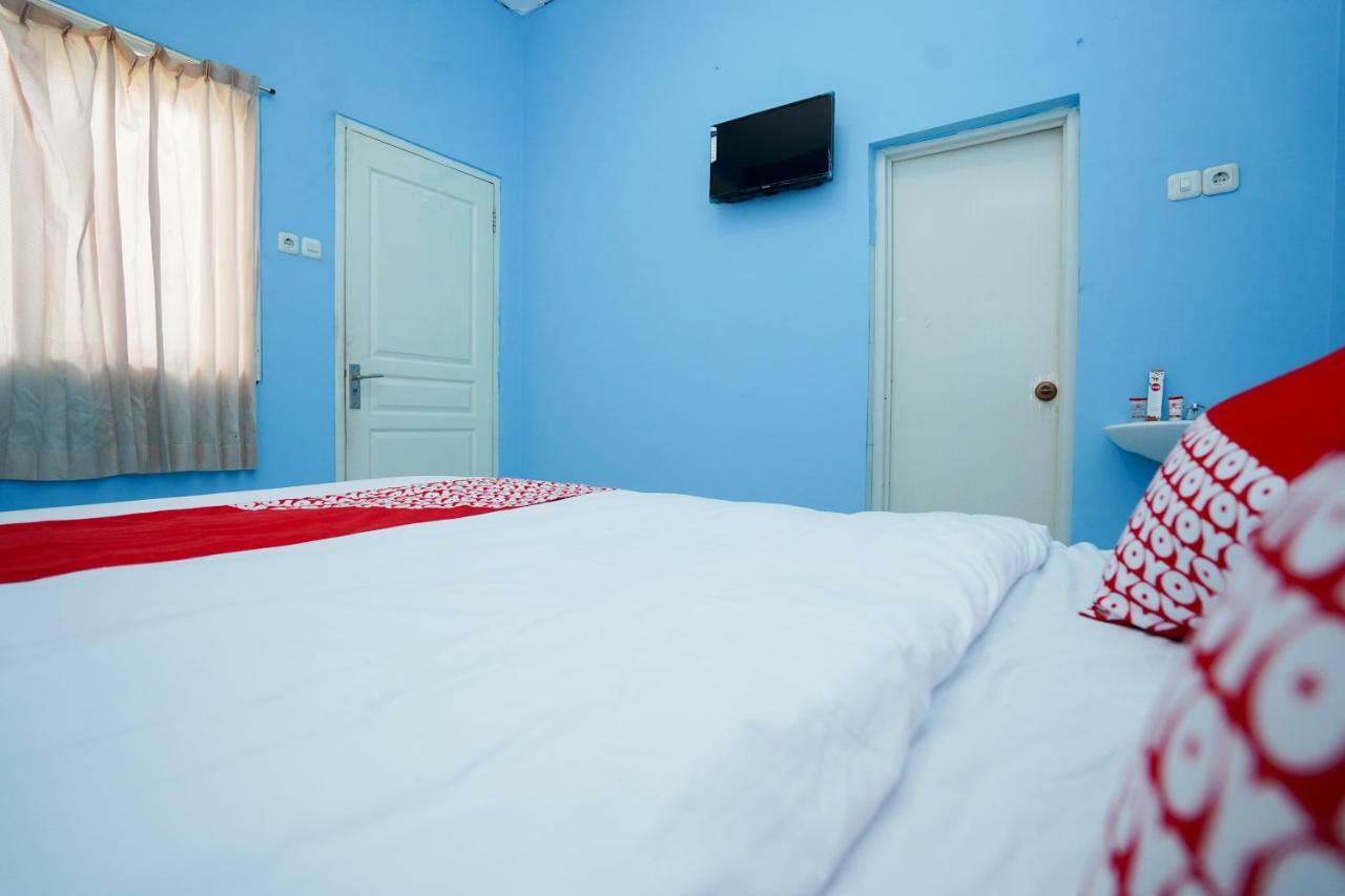 Oyo 1316 Mentari Family Homestay Проболинго Екстериор снимка