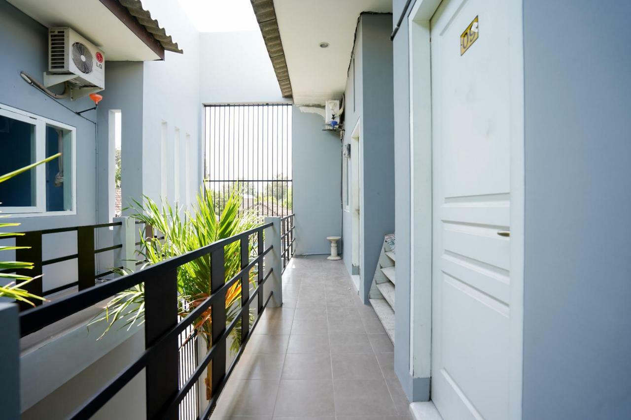 Oyo 1316 Mentari Family Homestay Проболинго Екстериор снимка